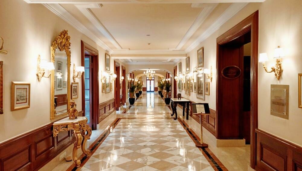 Royalty Inspired Hotels In Delhi