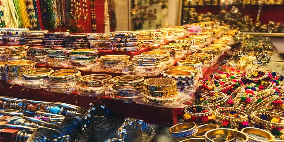 Churi Bazaar